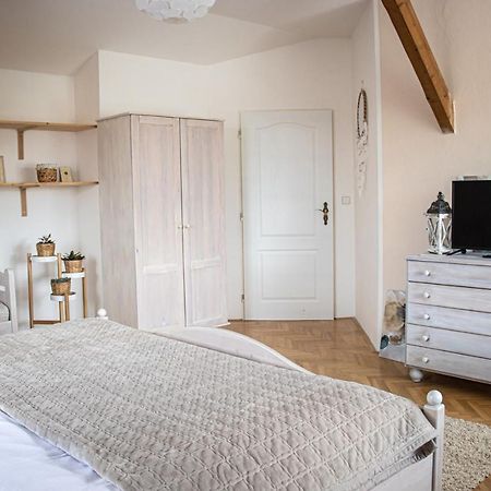 Apartmany U Petry Luhačovice エクステリア 写真